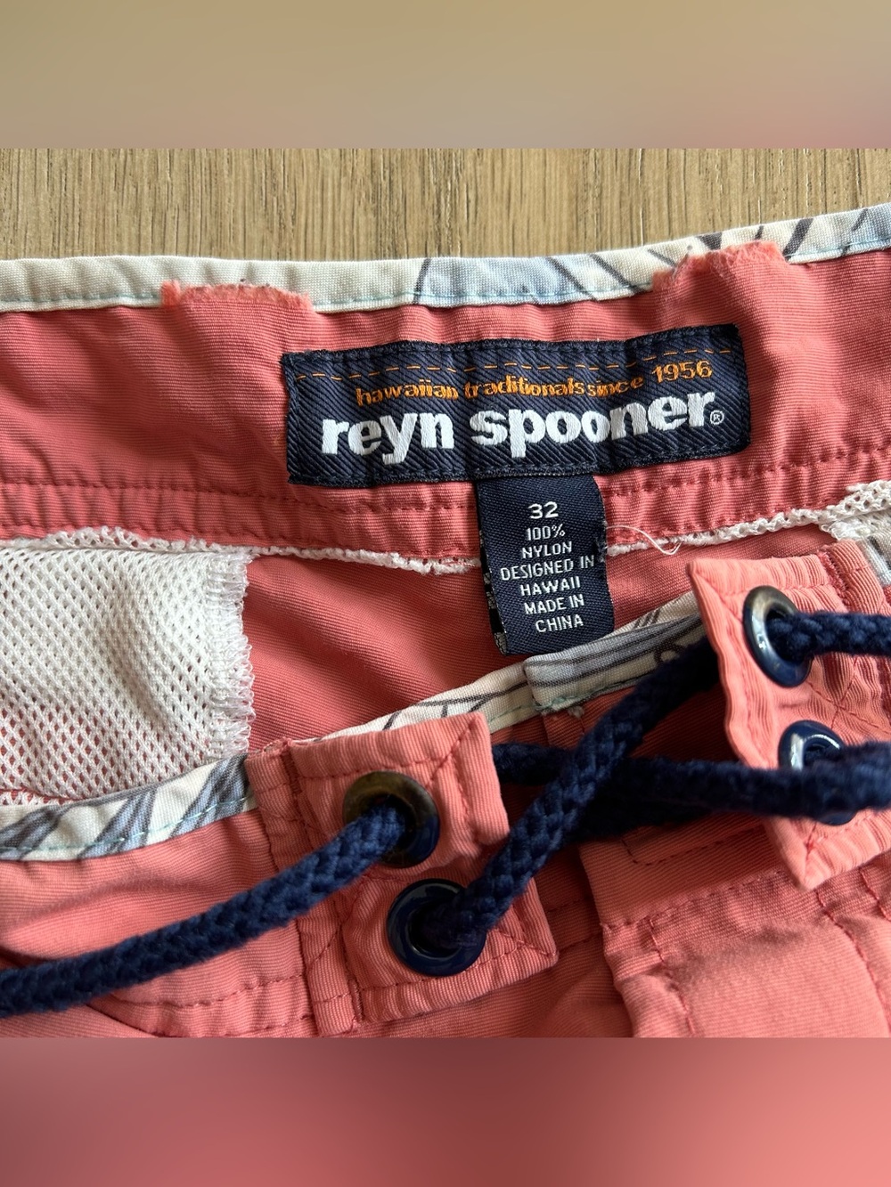Men’s Reyn Spooner Board Shorts - Picture 4 of 7